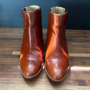 Nisolo Women’s Heeled Chelsea Boot Size 7 1/2